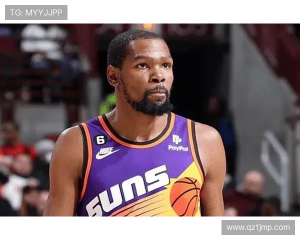 布克复出引爆全场太阳豪取连胜杜兰特关键三分再显巨星风采