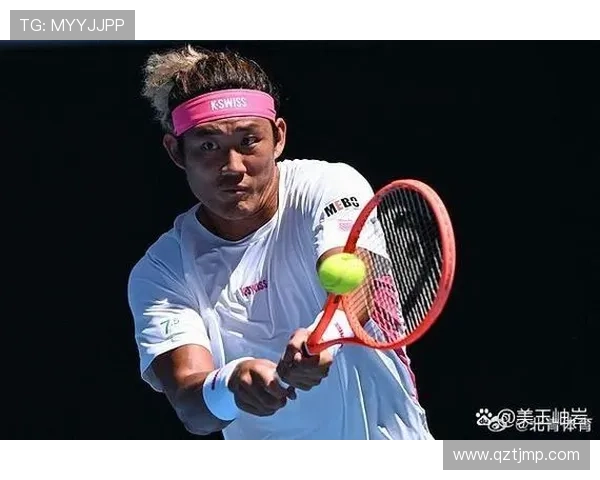 网球赛季激烈开幕 世界顶尖选手纷纷亮相争夺年度冠军殊荣 网球赛季激烈开幕 世界顶尖选手纷纷亮相争夺年度冠军殊荣