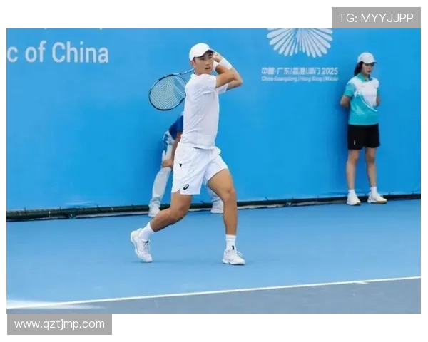 最新网球赛场风云：世界名将激战四大热点赛事全程深度精彩回顾录